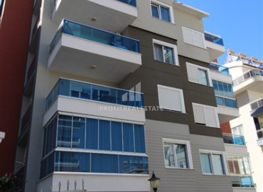 Большая двухуровневая квартира, 3+1, с мебелью и техникой, всего в 150 метрах от моря, Тосмур, Аланья ID-11520 фото-1