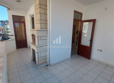 Inexpensive two bedroom apartment 90 m2 unfurnished, with a separate kitchen, in Alanya ID-11553 фото-13