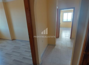 Inexpensive two bedroom apartment 90 m2 unfurnished, with a separate kitchen, in Alanya ID-11553 фото-17