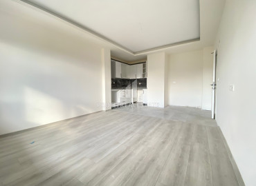 Квартира с тремя спальнями, 135м², с чистовой отделкой, в новой резиденции в Эрдемли, Мерсин ID-11558 фото-2