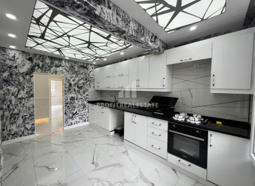 Apartment 2 + 1 with a separate kitchen and designer renovation, in the center of Antalya, Muratpasa, Antalya, 100 m2 ID-11613 фото-3