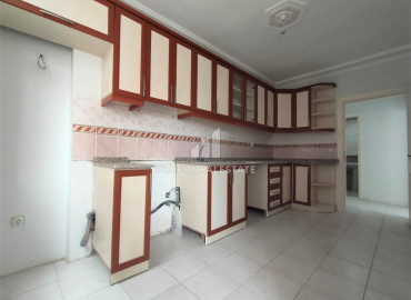 Spacious two bedroom apartment 120 m2, unfurnished, 200 meters from the sea in Tosmur, Alanya ID-11666 фото-9