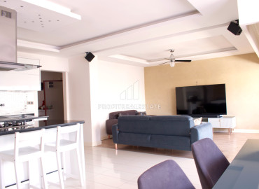 Меблированная современная квартира 3+1, 135м² в микрорайоне Мендерес, Соли, Мерсин, на берегу моря ID-11683 фото-3