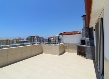 Spacious penthouse 260m2 with five bedrooms, unfurnished, with sea views, Tosmur, Alanya ID-11689 фото-7