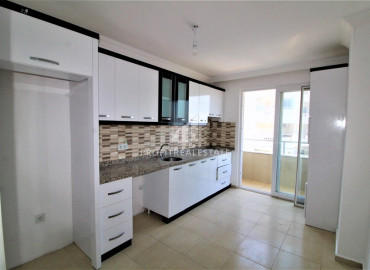 Spacious penthouse 260m2 with five bedrooms, unfurnished, with sea views, Tosmur, Alanya ID-11689 фото-11