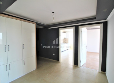 Spacious penthouse 260m2 with five bedrooms, unfurnished, with sea views, Tosmur, Alanya ID-11689 фото-12
