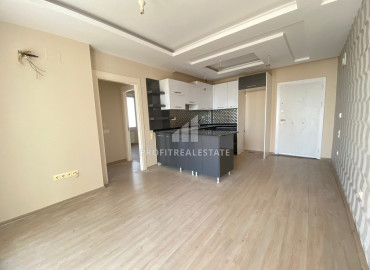 Симпатичная квартира с двумя спальнями, 115м², в центральном районе Енишехир, Мерсин ID-11699 фото-2