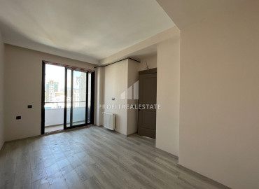 Two bedroom apartment, 115m², with a fine finish, in a gasified residence in the Soli area, Mersin ID-11700 фото-13