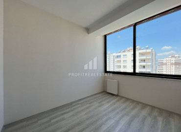 Two bedroom apartment, 115m², with a fine finish, in a gasified residence in the Soli area, Mersin ID-11700 фото-15