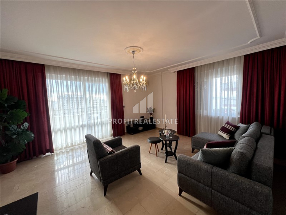 Luxury 5 bedroom duplex 300m² with excellent location in Mahmutlar ID-11726 фото-1