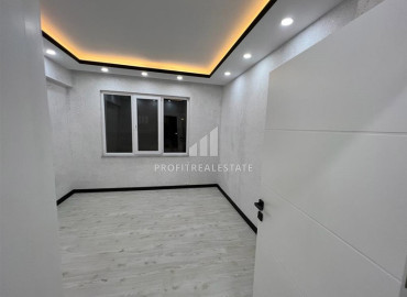 Четырехкомнатная квартира с отдельной кухней, 150м², в доме городского типа в районе Муратпаша, Анталия ID-11867 фото-7