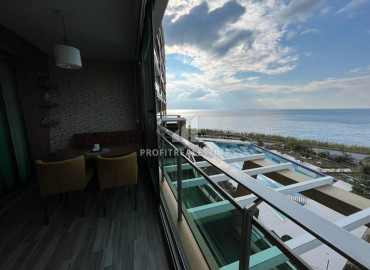 Stylish one-bedroom apartment, ready to move in, on the first coastline, Kargicak, Alanya, 65 m2 ID-11896 фото-10