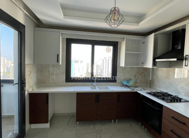 View gasified apartment 4 + 1, 220m², in a new residence in the Akdeniz microdistrict, Mersin ID-11900 фото-5