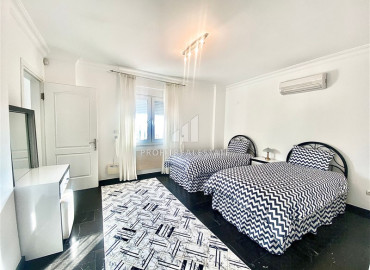 Меблированная вилла 250 м2 в классическом стиле с тремя спальнями, ванной и террасой в Инджекуме, Аланья ID-11917 фото-2