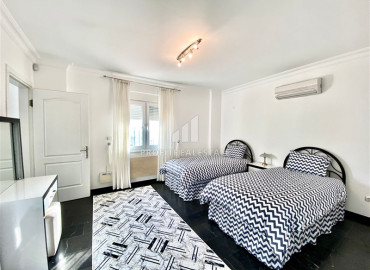 Меблированная вилла 250 м2 в классическом стиле с тремя спальнями, ванной и террасой в Инджекуме, Аланья ID-11917 фото-5