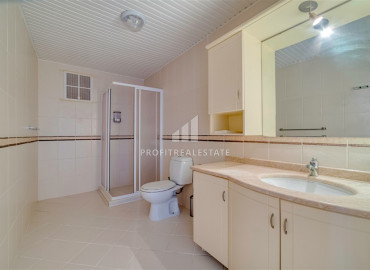 Large two bedroom apartment, 120m², on the central street of Mahmutlar, Alanya, with a view of the sea and mountains ID-11930 фото-14