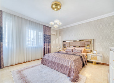 Large two bedroom apartment, 120m², on the central street of Mahmutlar, Alanya, with a view of the sea and mountains ID-11930 фото-15