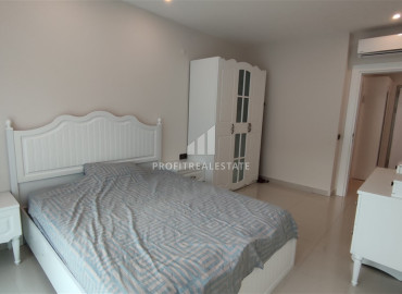 Меблированная двухкомнатная квартира, 80м², в элитном комплексе с собственным пляжем в Каргыджаке, Алания ID-11932 фото-9