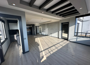 Новая квартира оригинальной планировки 3+2, 165м² в комплексе с инфраструктурой в Акдениз, район Мезитли ID-11962 фото-4