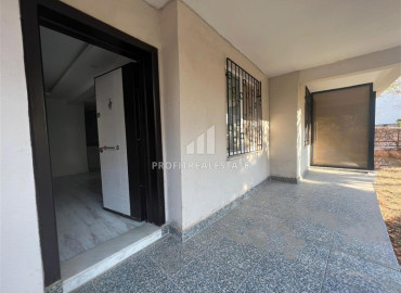 Двухкомнатная квартира, 40м², с выходом в сад, от собственника в Анталии, микрорайон Гюзельоба, Муратпаша ID-12000 фото-10