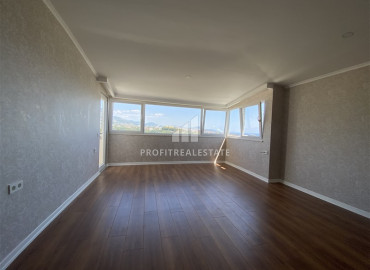 Двухуровневая квартира с тремя спальнями 165м2, без мебели, с панорамным видом на море, Тосмур, Аланья ID-12006 фото-14