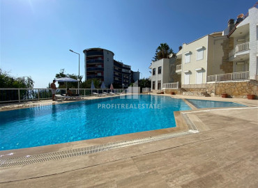 Недорогая трехэтажная вилла в 200 метрах от моря, в уютном районе Тюрклер, Аланья, 220 м2 ID-12021 фото-1