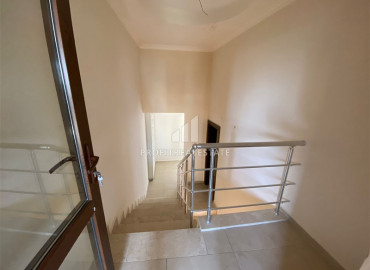 Недорогая трехэтажная вилла в 200 метрах от моря, в уютном районе Тюрклер, Аланья, 220 м2 ID-12021 фото-17