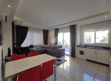 Ready-to-live-in one-bedroom apartment with a designer interior, 100 meters from the sea, in the center of Mahmutlar, Alanya ID-12048 фото-11