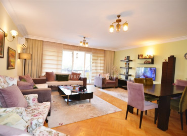 Furnished apartment 140 m2, three bedrooms, separate kitchen, balconies, in the center of Alanya ID-12058 фото-5