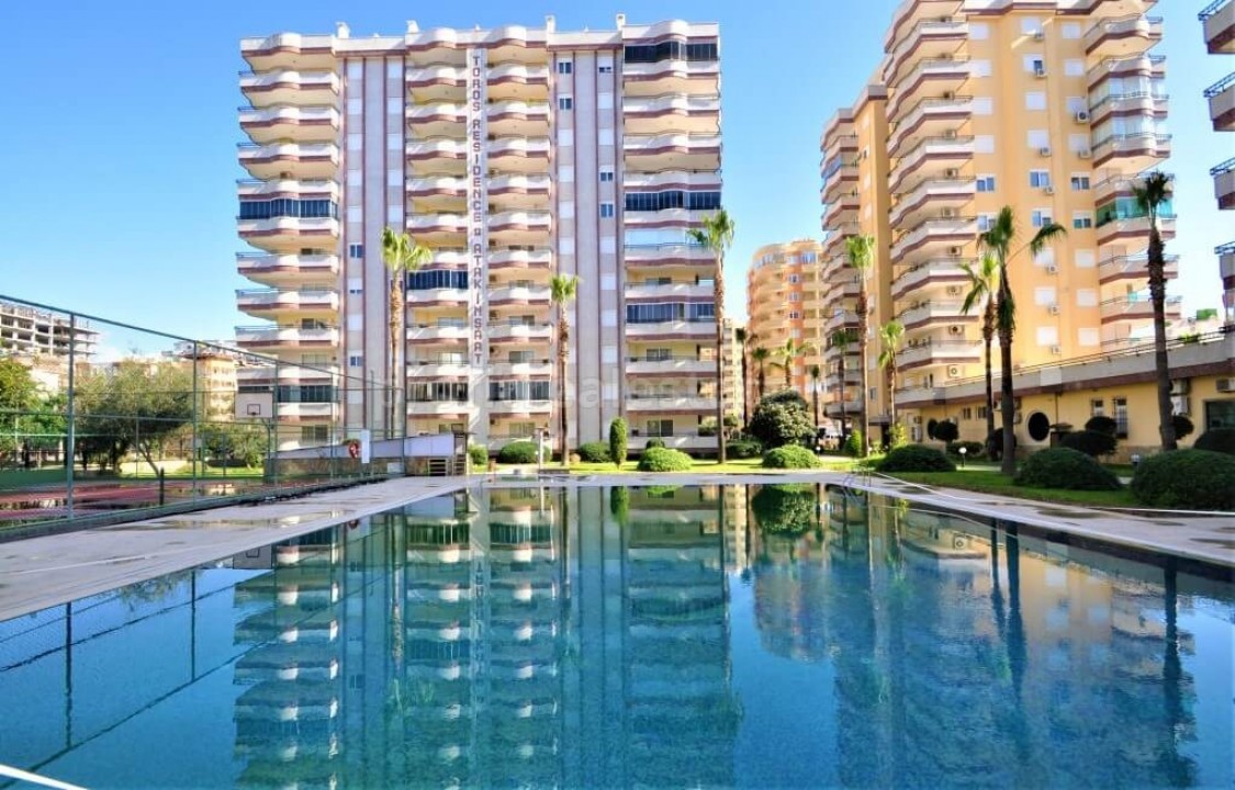 Large apartment in a complex with perfect infrastructure in Mahmutlar, Alanya, Turkey ID-0930 фото-2