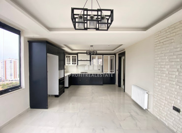 Отличная новая квартира 4+1, 150м², с отдельной кухней в центре района Мезитли, Мерсин ID-12071 фото-3