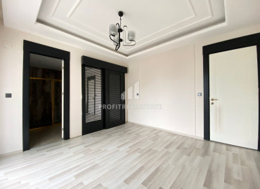 Отличная новая квартира 4+1, 150м², с отдельной кухней в центре района Мезитли, Мерсин ID-12071 фото-11