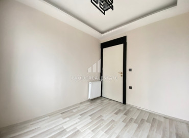 Отличная новая квартира 4+1, 150м², с отдельной кухней в центре района Мезитли, Мерсин ID-12071 фото-18