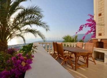 Добротная вилла в престижном районе Каргыджак с потрясающим видом на Средиземное море ID-0933 фото-5