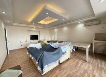 Квартира с тремя спальнями, 159м², в комфортабельной резиденции на первой береговой линии в Акдениз, Мезитли ID-12123 фото-14