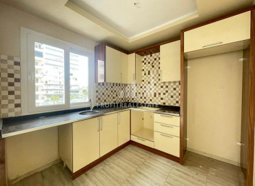 Spacious two-bedroom apartment, 120m² in an urban house, 450m from the sea in Tej, Mersin ID-12132 фото-4