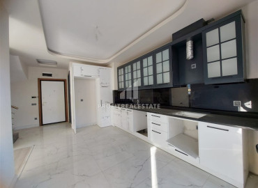 Two bedroom duplex, with a separate kitchen, 200 meters from the center of Alanya ID-12145 фото-2