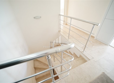 Furnished duplex apartment, 4 + 1 layout, with a large total area, Alanya, center, 190 m2 ID-12148 фото-10