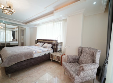 Furnished duplex apartment, 4 + 1 layout, with a large total area, Alanya, center, 190 m2 ID-12148 фото-14