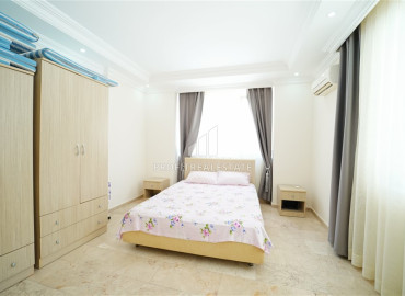 Furnished duplex apartment, 4 + 1 layout, with a large total area, Alanya, center, 190 m2 ID-12148 фото-17