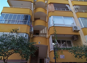 Inexpensive furnished apartment 2 + 1, 200 meters from the sea in the center of Mahmutlar, Alanya ID-12160 фото-11