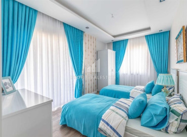 Luxury apartment 145m2, with three bedrooms, luxurious interior and separate kitchen in Oba, Alanya ID-12178 фото-17