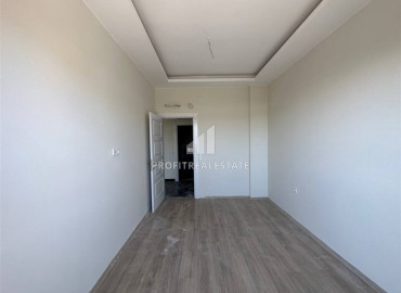 Двухкомнатная квартира с чистовой отделкой, без мебели, в 300 метрах от моря, в новостройке в Демирташе, Аланья ID-12180 фото-12