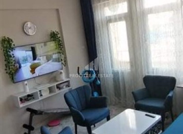 Furnished two bedroom apartment at an attractive price, 50 meters from the sea, in a building without facilities, Tosmur, Alanya ID-12208 фото-6