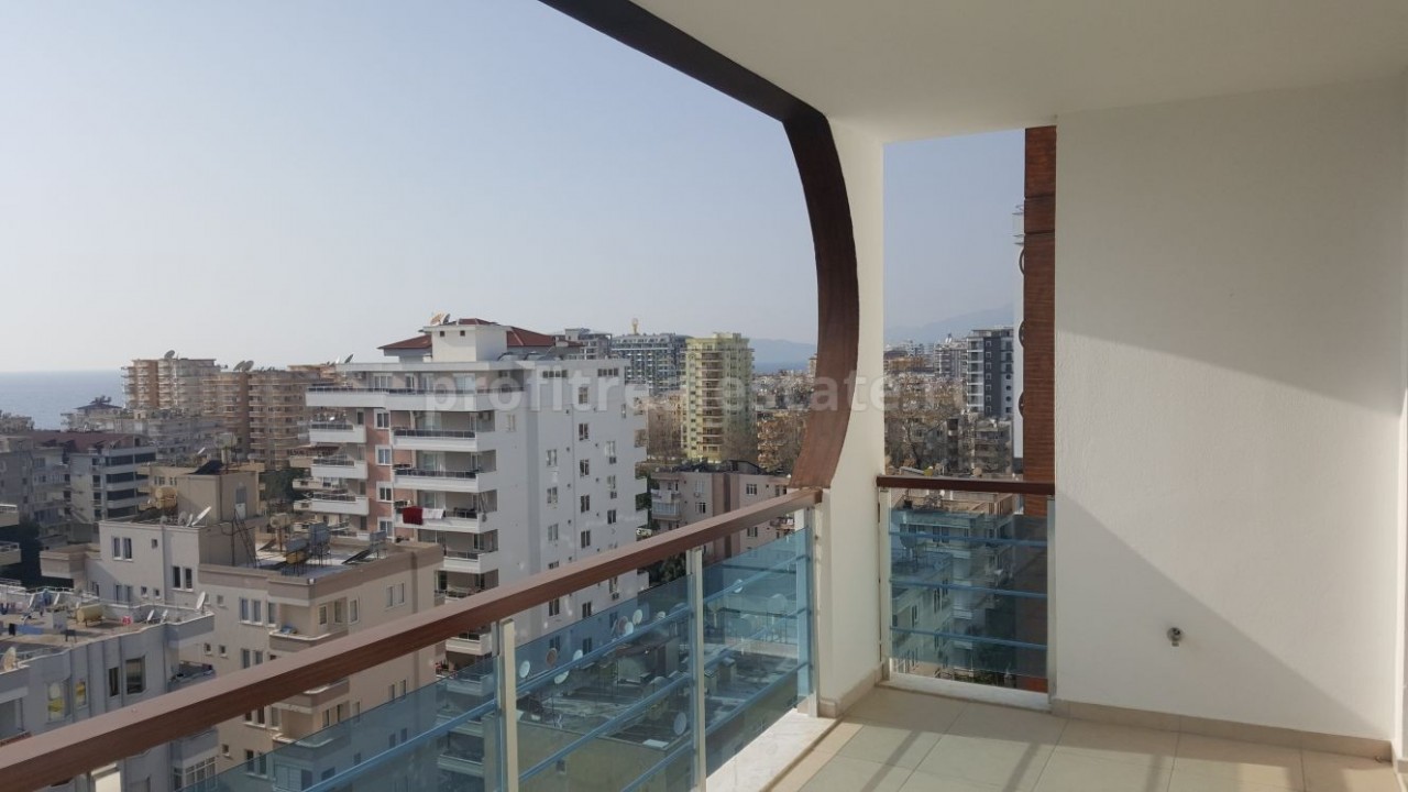 Квартира планировки 1+1  на 10 этаже в центральном районе Махмутлар, Турция ID-0945 фото-1