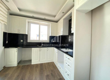 Газифицированная квартира 3+1, 145м², в комфортабельной резиденции в районе Мезитли, Мерсин ID-12228 фото-6