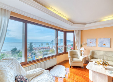 Spacious three bedroom apartment, furnished and equipped, a stone&#39;s throw from the sea, Oba, Alanya, 160 m2 ID-12231 фото-2
