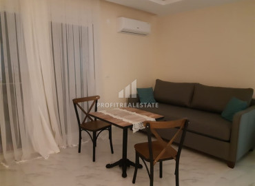 One-bedroom apartment with furniture and appliances in a building without facilities, Gazipasa, Alanya, 60 m2 ID-12235 фото-2