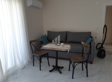 One-bedroom apartment with furniture and appliances in a building without facilities, Gazipasa, Alanya, 60 m2 ID-12235 фото-3
