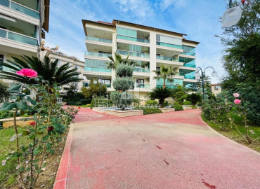 Elegant furnished penthouse 210 m2, with five bedrooms, glazed balcony, in Oba, Alanya ID-12245 фото-1